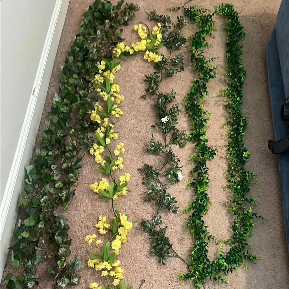 Vibrant Holiday Garland in Yellow and Green